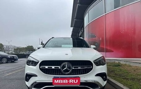 Mercedes-Benz GLA, 2024 год, 4 400 000 рублей, 2 фотография