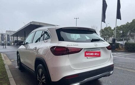 Mercedes-Benz GLA, 2024 год, 4 400 000 рублей, 6 фотография