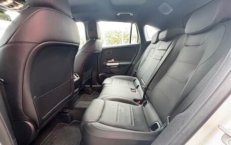 Mercedes-Benz GLA, 2024 год, 4 400 000 рублей, 17 фотография