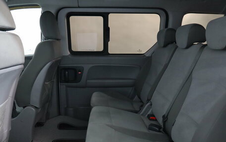 Hyundai H-1 II рестайлинг, 2014 год, 2 349 000 рублей, 12 фотография