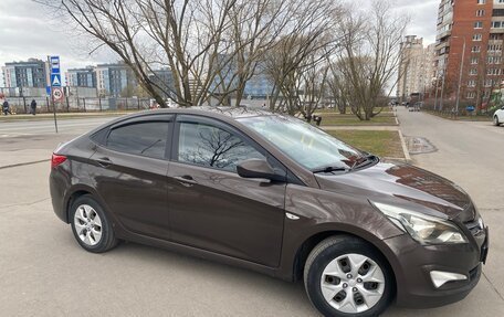 Hyundai Solaris II рестайлинг, 2014 год, 880 000 рублей, 3 фотография