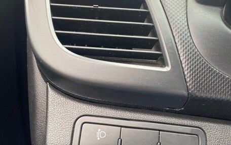 Hyundai Solaris II рестайлинг, 2014 год, 880 000 рублей, 20 фотография