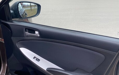 Hyundai Solaris II рестайлинг, 2014 год, 880 000 рублей, 27 фотография