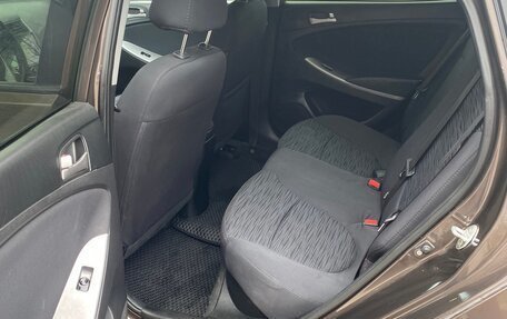 Hyundai Solaris II рестайлинг, 2014 год, 880 000 рублей, 22 фотография