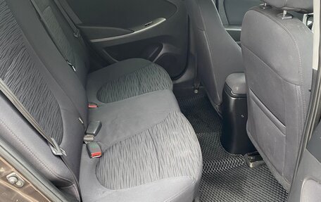 Hyundai Solaris II рестайлинг, 2014 год, 880 000 рублей, 24 фотография