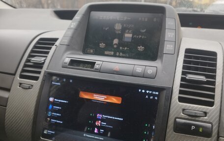 Toyota Prius, 2003 год, 650 000 рублей, 10 фотография