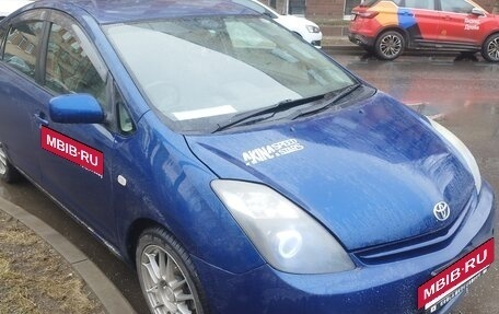 Toyota Prius, 2003 год, 650 000 рублей, 8 фотография