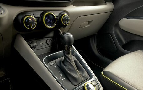 Hyundai Venue I, 2020 год, 1 800 000 рублей, 13 фотография