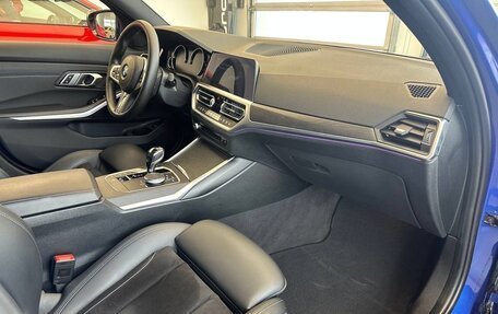 BMW 3 серия, 2020 год, 3 940 000 рублей, 14 фотография