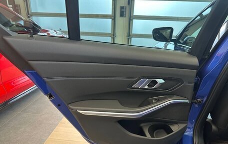 BMW 3 серия, 2020 год, 3 940 000 рублей, 13 фотография