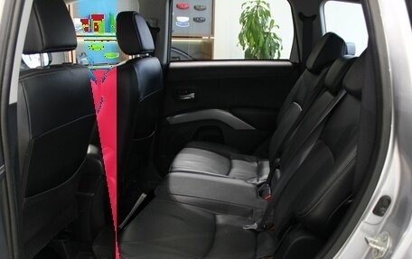 Mitsubishi Outlander III рестайлинг 3, 2011 год, 890 000 рублей, 16 фотография