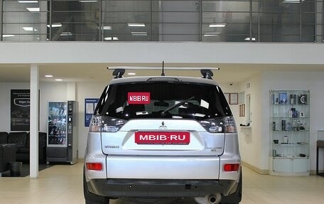 Mitsubishi Outlander III рестайлинг 3, 2011 год, 890 000 рублей, 6 фотография