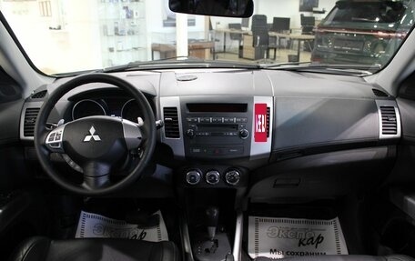 Mitsubishi Outlander III рестайлинг 3, 2011 год, 890 000 рублей, 9 фотография