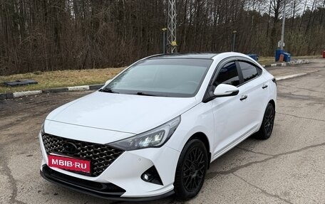 Hyundai Solaris II рестайлинг, 2021 год, 1 740 000 рублей, 1 фотография