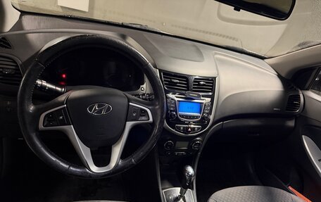 Hyundai Solaris II рестайлинг, 2012 год, 850 000 рублей, 11 фотография