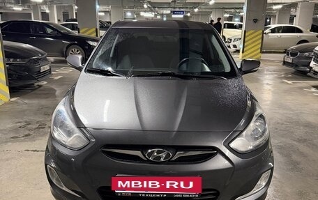 Hyundai Solaris II рестайлинг, 2012 год, 850 000 рублей, 8 фотография