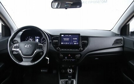 Hyundai Solaris II рестайлинг, 2021 год, 1 750 000 рублей, 12 фотография