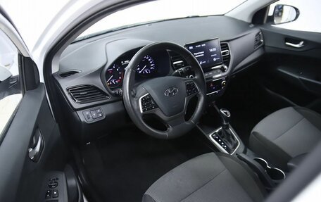 Hyundai Solaris II рестайлинг, 2021 год, 1 750 000 рублей, 10 фотография