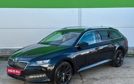Skoda Superb III рестайлинг, 2023 год, 3 110 000 рублей, 2 фотография