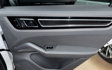 Porsche Cayenne III, 2020 год, 7 580 000 рублей, 14 фотография