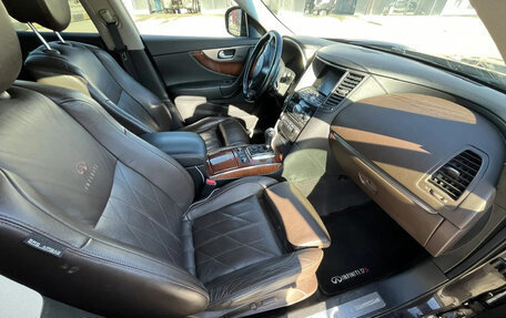 Infiniti FX II, 2011 год, 1 950 000 рублей, 10 фотография