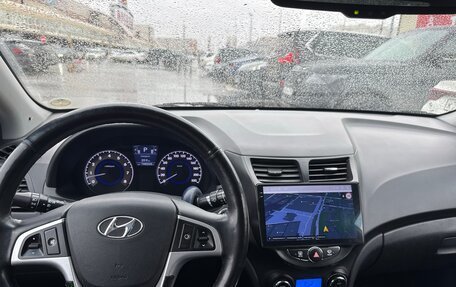 Hyundai Solaris II рестайлинг, 2013 год, 1 100 000 рублей, 3 фотография