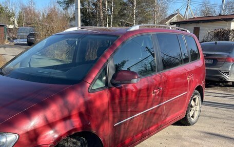 Volkswagen Touran III, 2008 год, 400 000 рублей, 3 фотография