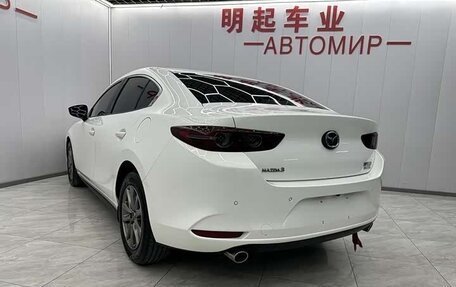 Mazda 3, 2022 год, 2 100 000 рублей, 5 фотография