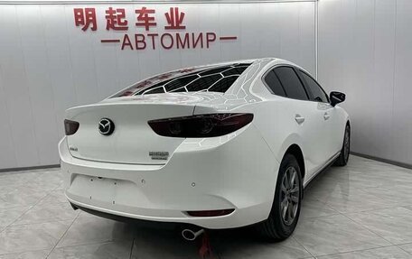 Mazda 3, 2022 год, 2 100 000 рублей, 6 фотография