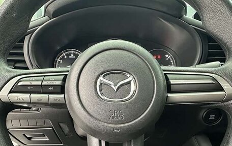 Mazda 3, 2022 год, 2 100 000 рублей, 14 фотография