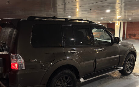 Mitsubishi Pajero IV, 2017 год, 2 999 999 рублей, 3 фотография