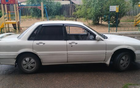 Mitsubishi Galant VIII, 1989 год, 180 000 рублей, 3 фотография