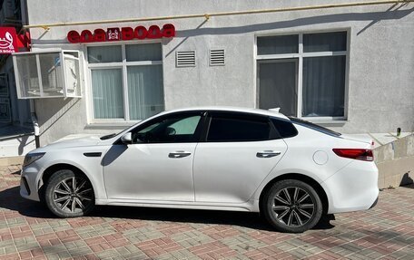 KIA Optima IV, 2018 год, 1 400 000 рублей, 2 фотография