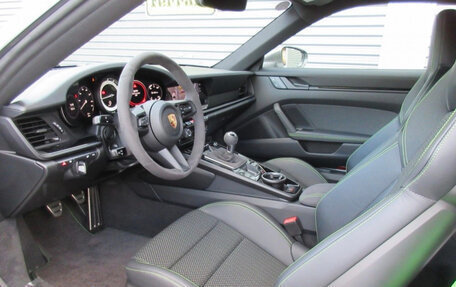 Porsche 911, 2023 год, 18 600 000 рублей, 10 фотография