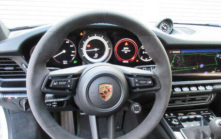 Porsche 911, 2023 год, 18 600 000 рублей, 17 фотография