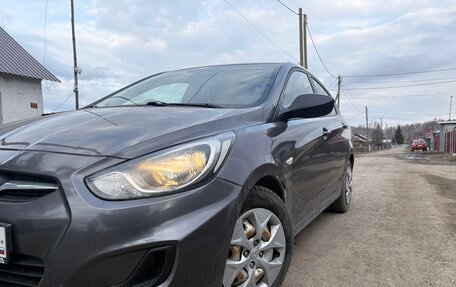 Hyundai Solaris II рестайлинг, 2012 год, 750 000 рублей, 2 фотография