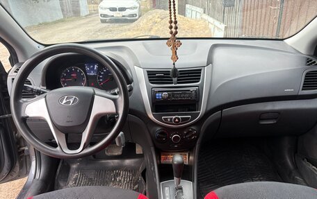 Hyundai Solaris II рестайлинг, 2012 год, 750 000 рублей, 8 фотография