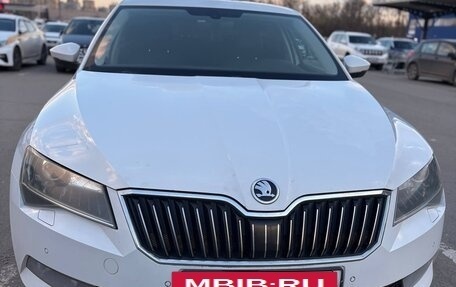 Skoda Superb III рестайлинг, 2018 год, 1 949 000 рублей, 5 фотография