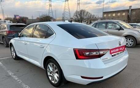 Skoda Superb III рестайлинг, 2018 год, 1 949 000 рублей, 3 фотография