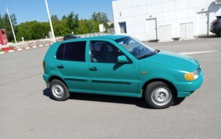 Volkswagen Polo III рестайлинг, 1997 год, 125 000 рублей, 2 фотография