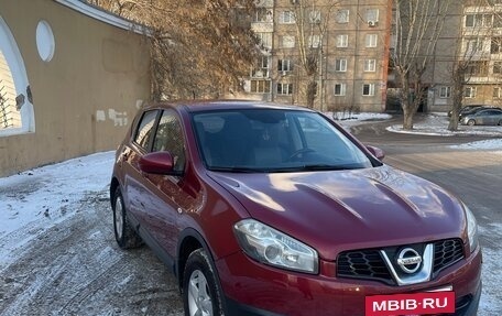 Nissan Qashqai, 2010 год, 900 000 рублей, 2 фотография