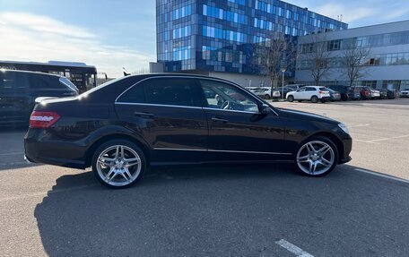 Mercedes-Benz E-Класс, 2009 год, 1 380 000 рублей, 4 фотография