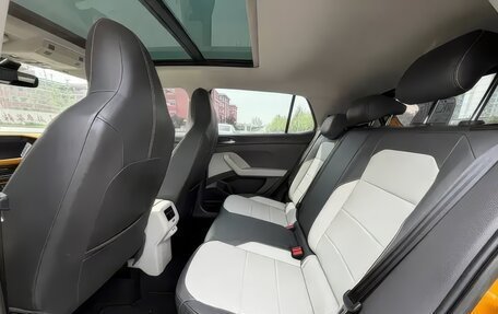 Volkswagen T-Cross I, 2022 год, 1 650 000 рублей, 14 фотография