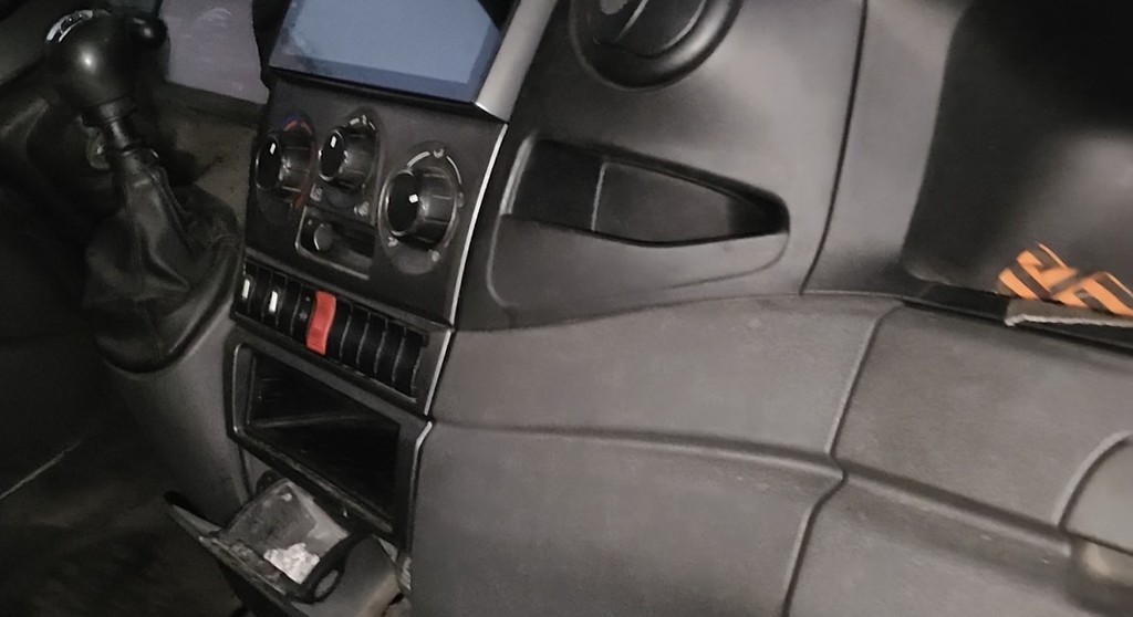 IVECO Daily, 2013 год, 1 850 000 рублей, 13 фотография