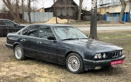 BMW 5 серия, 1989 год, 150 000 рублей, 1 фотография