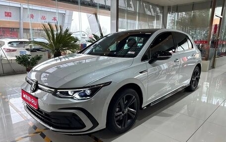 Volkswagen Golf VIII, 2023 год, 2 120 000 рублей, 1 фотография