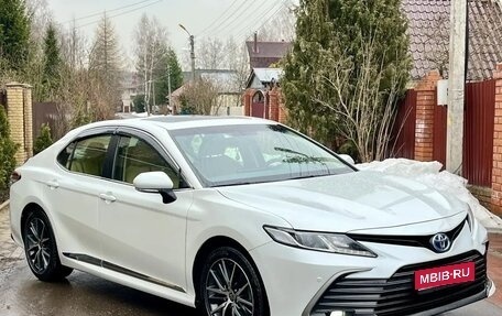 Toyota Camry, 2023 год, 2 600 000 рублей, 1 фотография