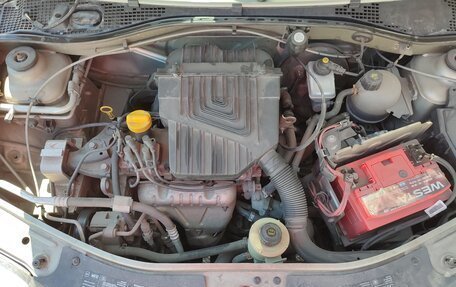 Renault Logan I, 2012 год, 600 000 рублей, 12 фотография