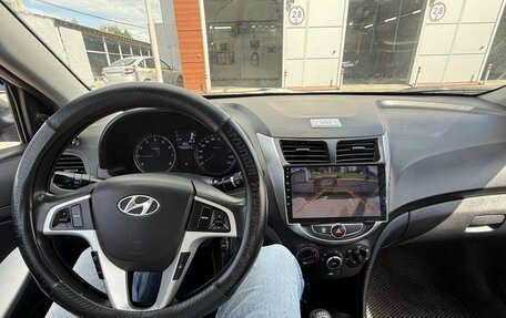 Hyundai Solaris II рестайлинг, 2012 год, 550 000 рублей, 4 фотография