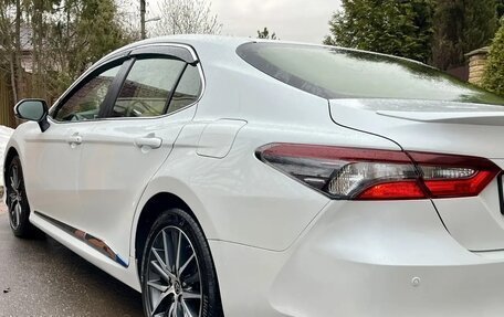 Toyota Camry, 2023 год, 2 600 000 рублей, 2 фотография